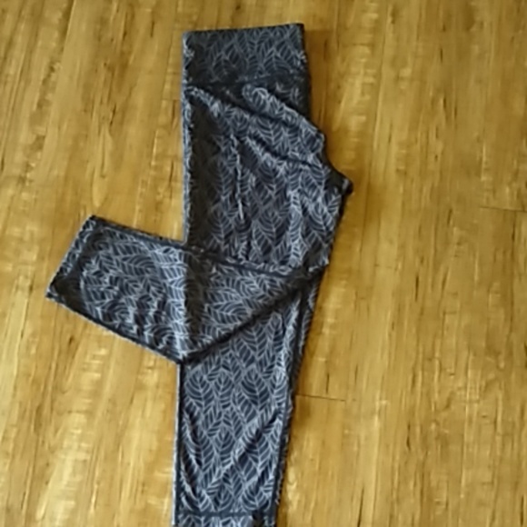 Woman - Picture 2 of 2